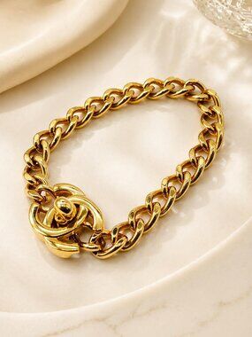 Vintage Gold Tone Chain Link Bracelet Toggle Clasp Chunky Luxury Jewelry